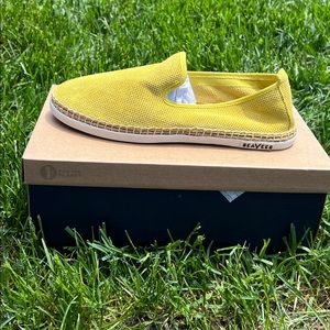 SUNSHINE & LEMONADE! Enjoy Summer in your New SeaVees Espadrille in Citrus. Sz 9